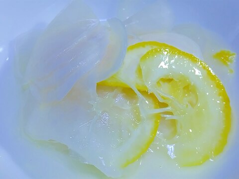 蕪の檸檬入り甘酢漬け